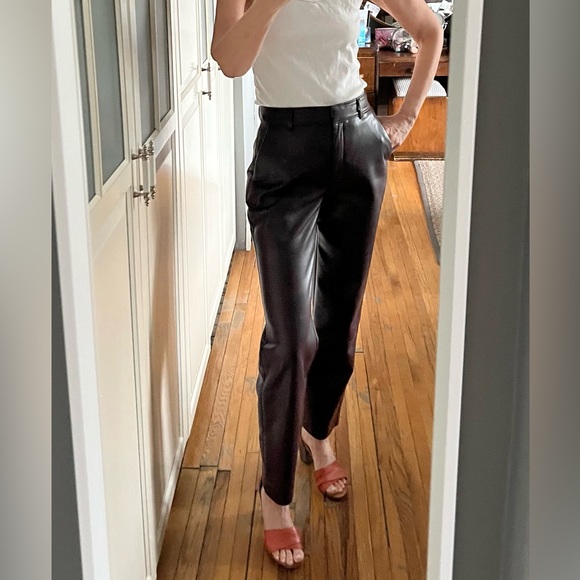 Aritzia Babaton Command Vegan Leather Pant - Size 4 - Full length - Burgundy - Picture 2 of 8
